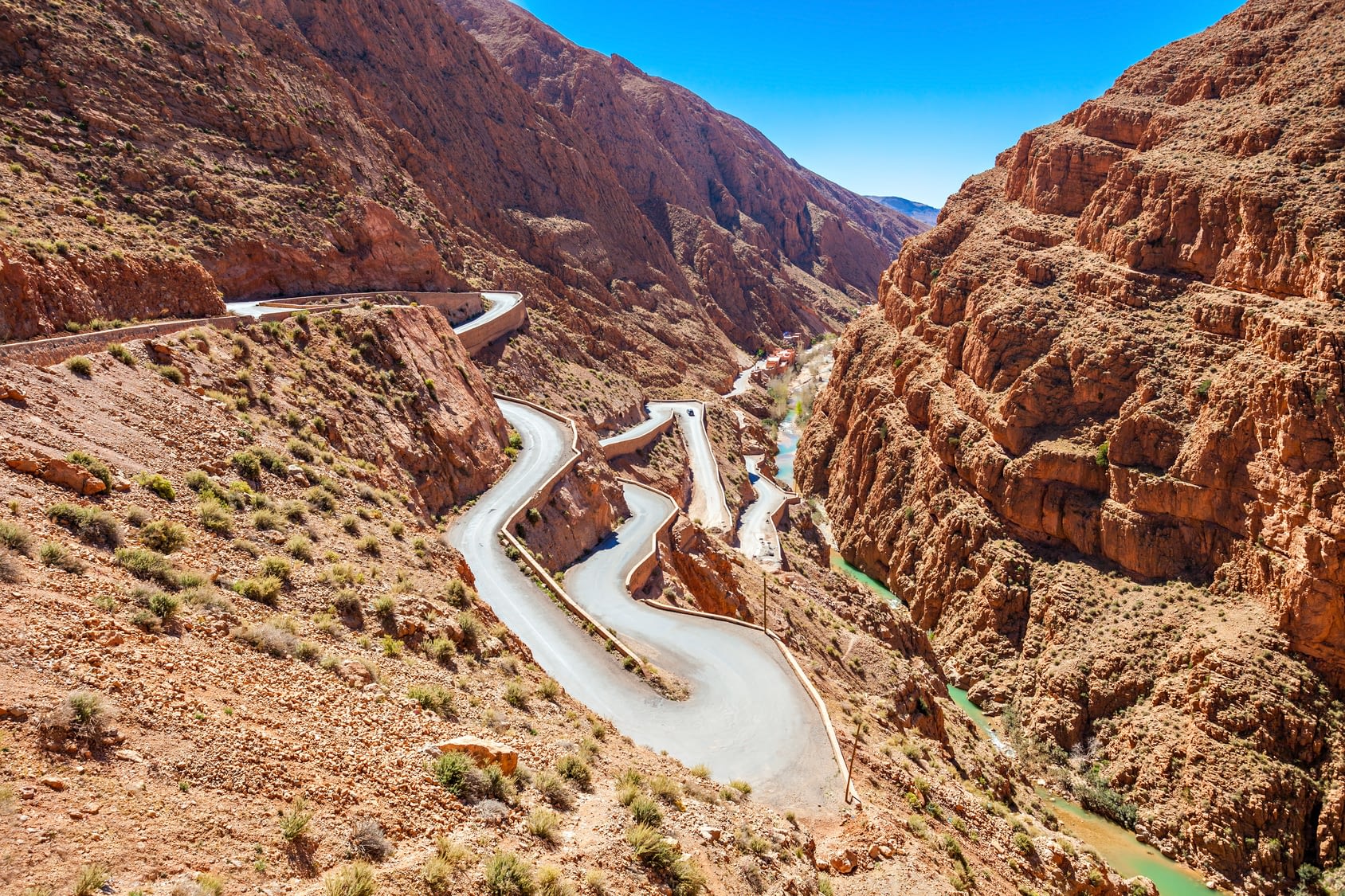 Dades Gorge, Morocco, Canyon Merzouga desert safari_Travel Tamegroute_Travel Tamgroute